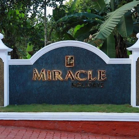 Miracle Holidays Mananthavady Exterior photo